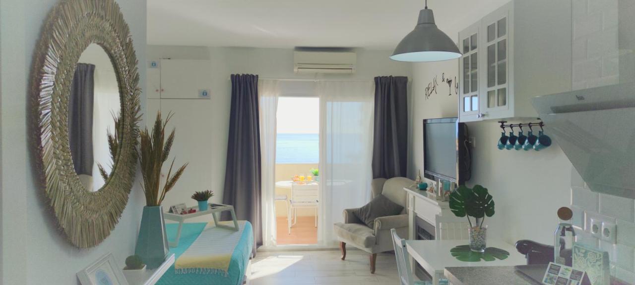El Estudio De La Playa Benalbeach Holidays Deluxe Benalmádena Exteriér fotografie