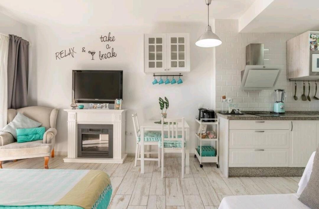 El Estudio De La Playa Benalbeach Holidays Deluxe Benalmádena Exteriér fotografie