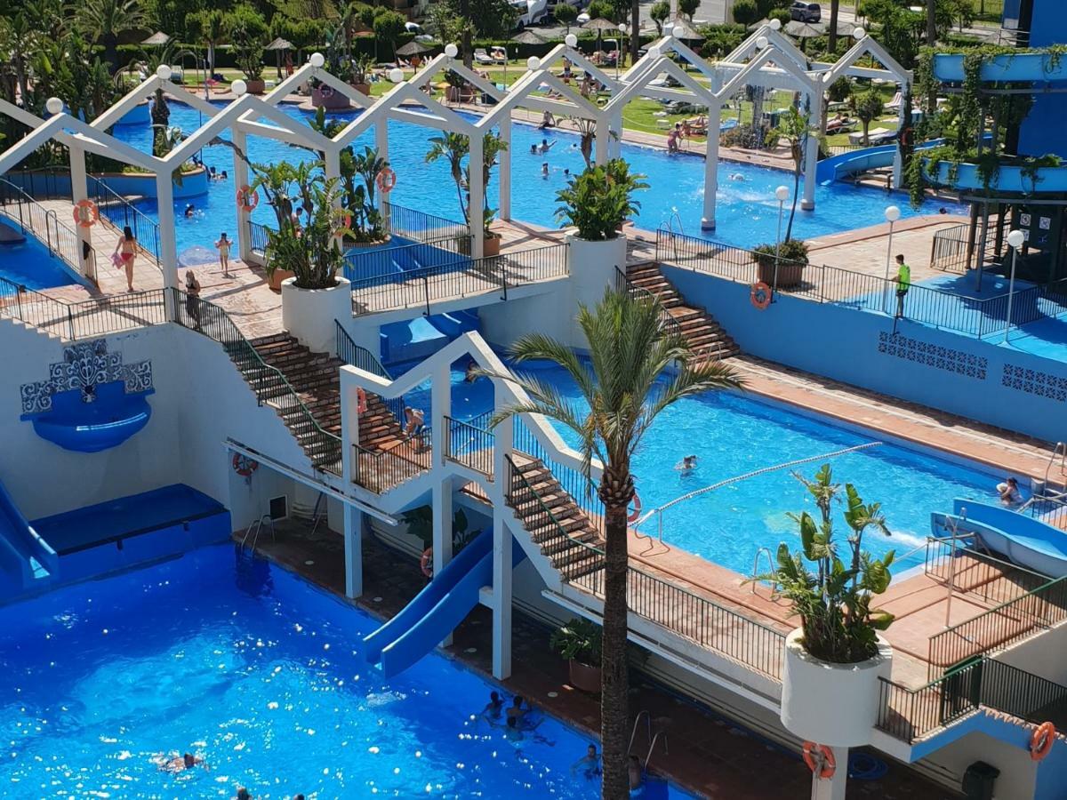 El Estudio De La Playa Benalbeach Holidays Deluxe Benalmádena Exteriér fotografie
